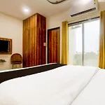 Gaurav Hotel And Restaurant